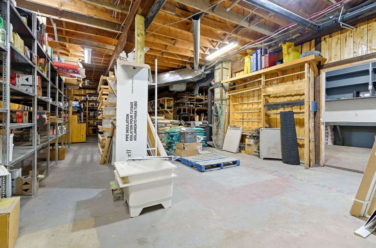 Entrepôt / atelier / rangement