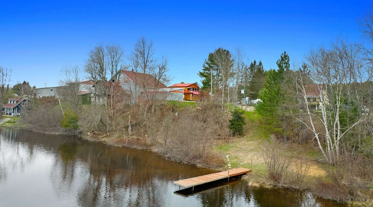 Accès au lac / quai / bord de l’eau